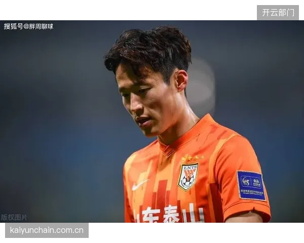 金玟哉是韩国后防绝对核心，但搭档人选的不确定性或成防守体系的隐患。